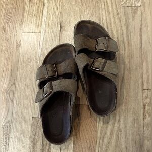 Birkenstock Arizona slides